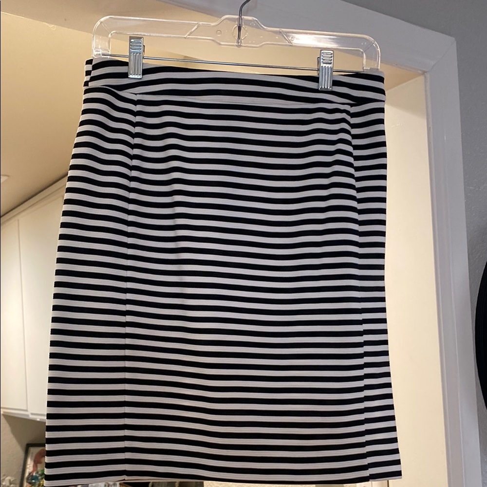 41 Hawthorn Black and White Mini Pencil Skirt